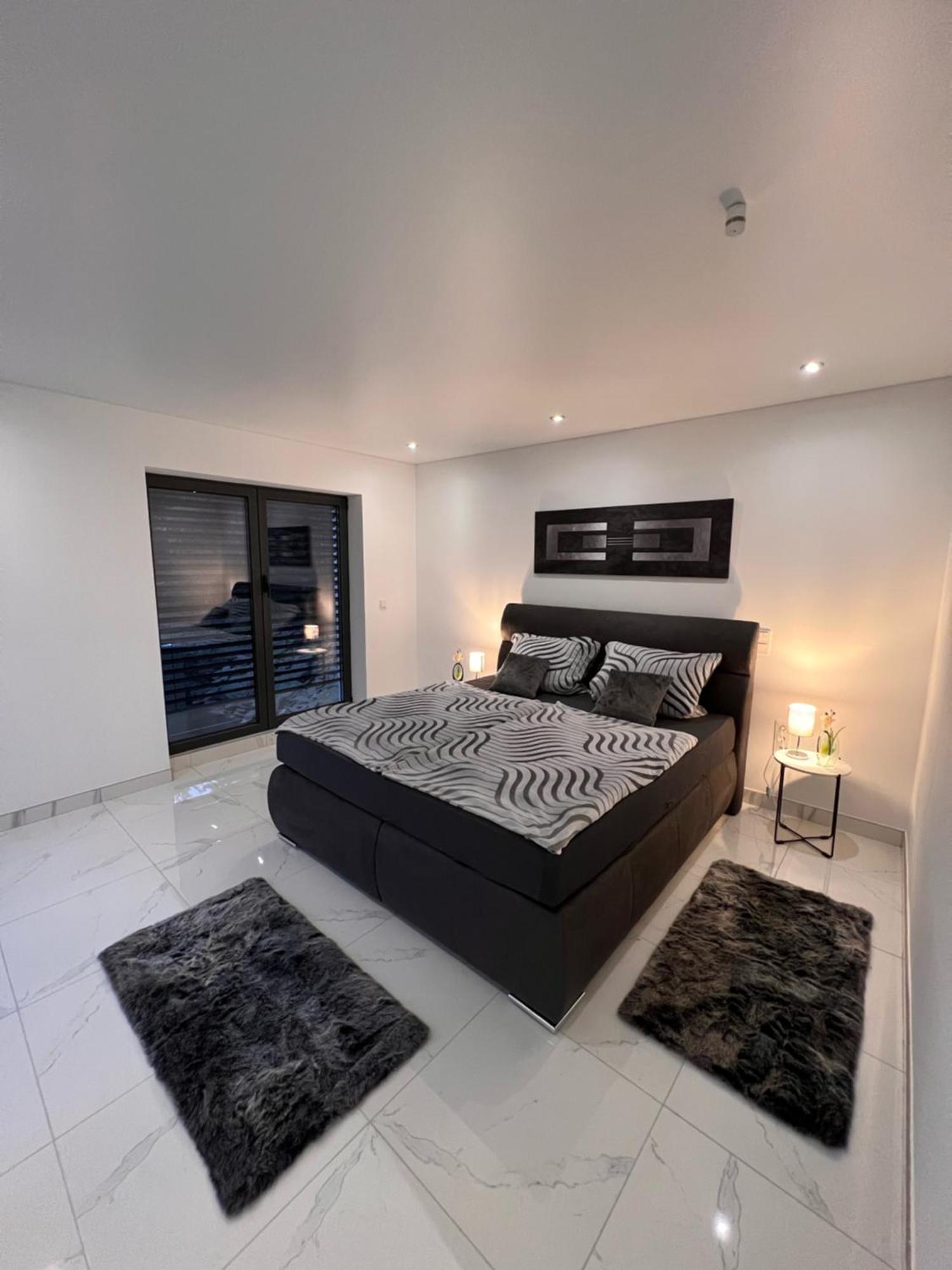 Penthouse M1 Lejlighed Neunkirchen  Eksteriør billede